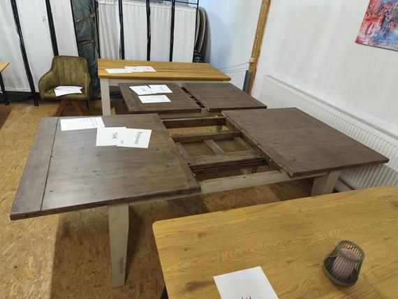 Tisch, Esstisch, Echtholz, 180 x 112cm, ausziehbar auf 244cm – Bild 3 von 3